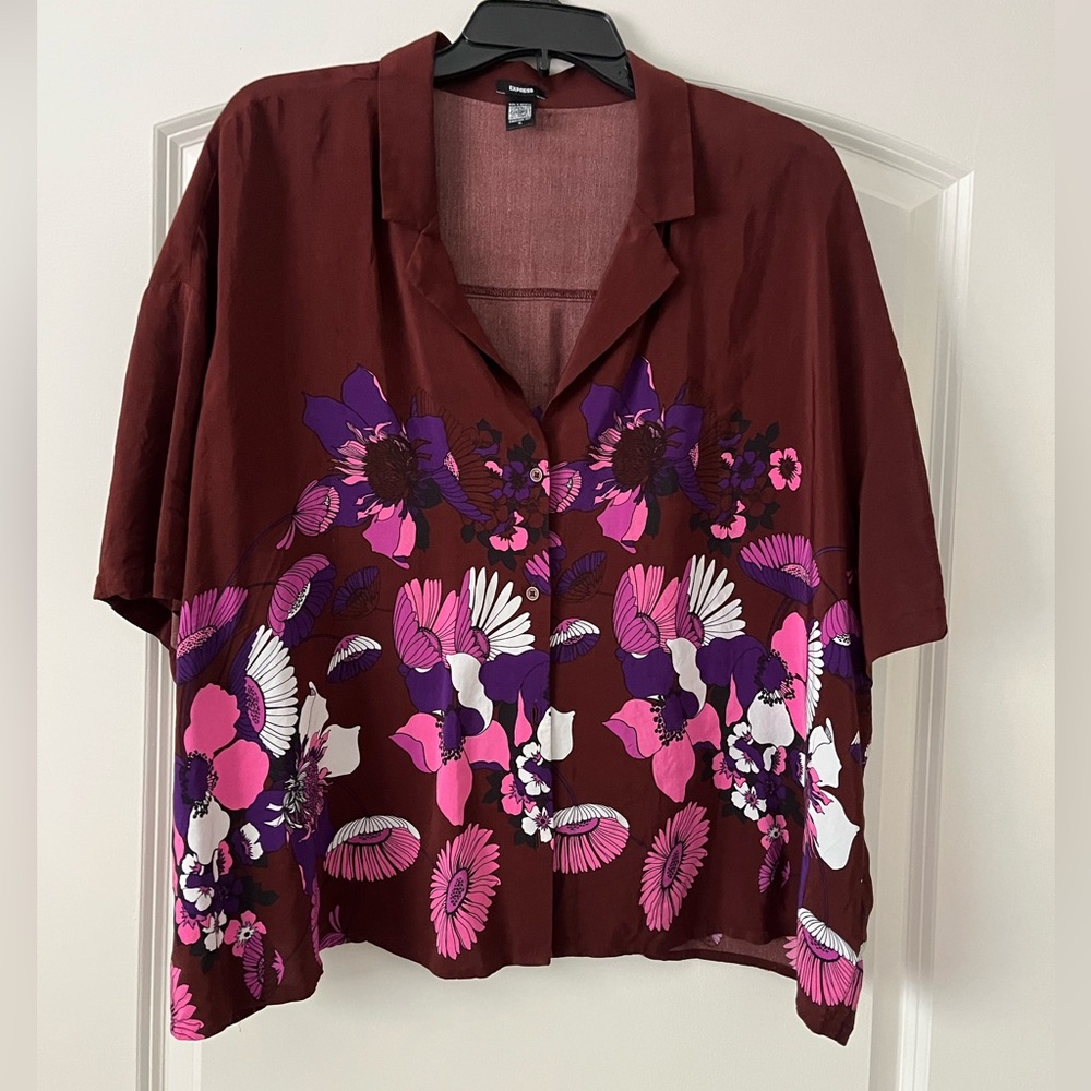 Express Floral Print Button up